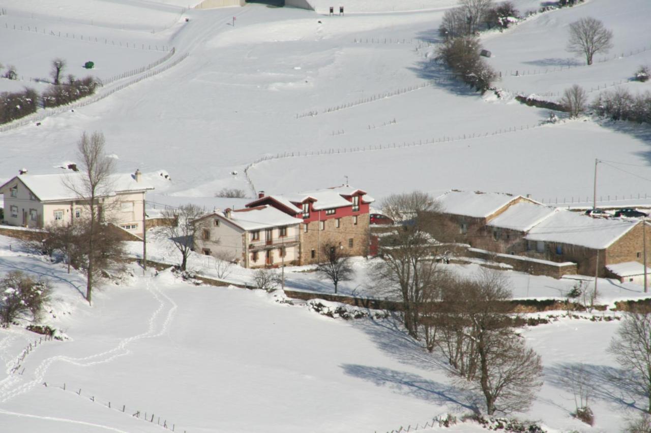 Albergue La Torre Santiurde de Reinosa Exterior photo
